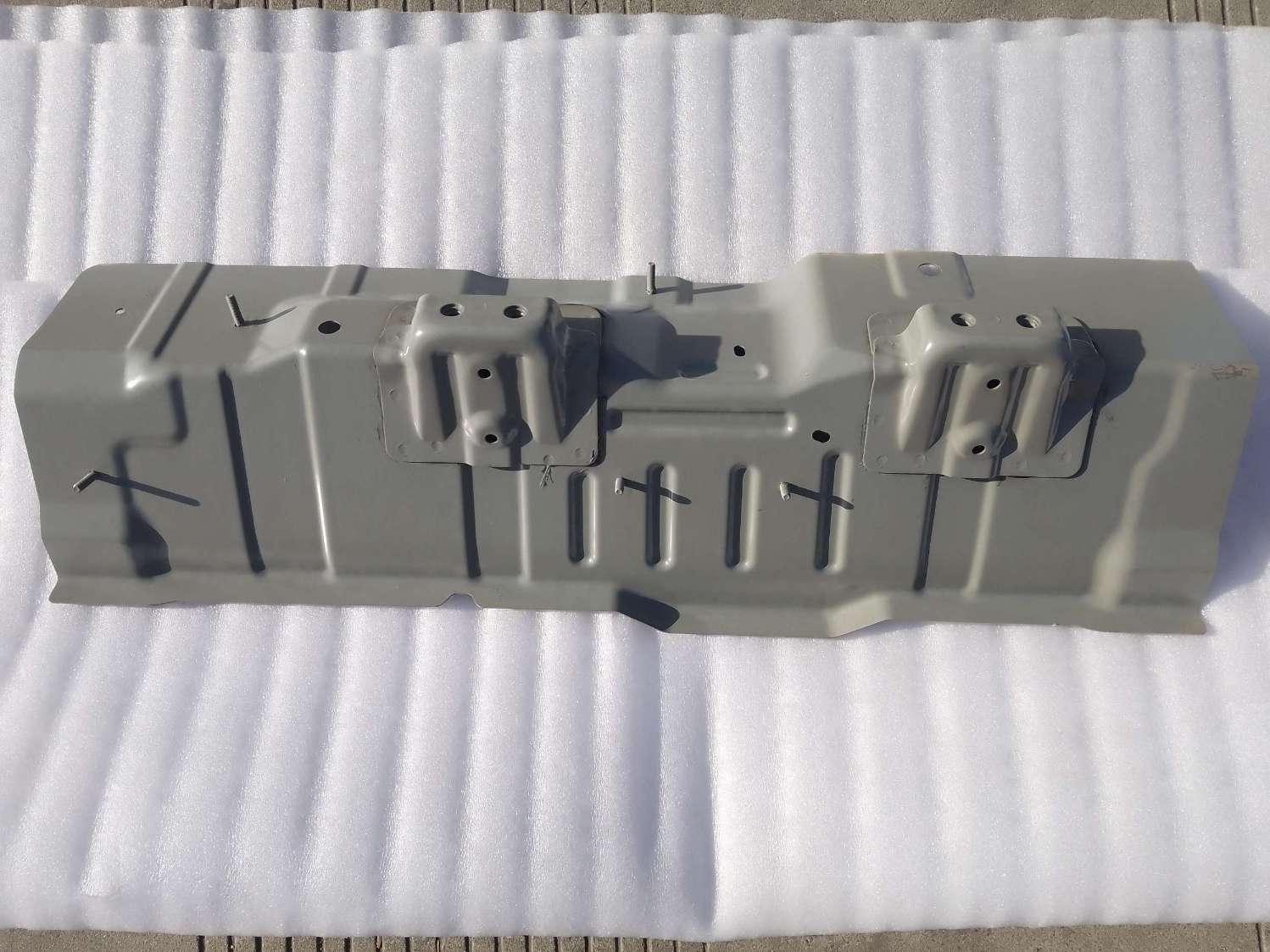 Mid Floor Front Crossmember Assembly