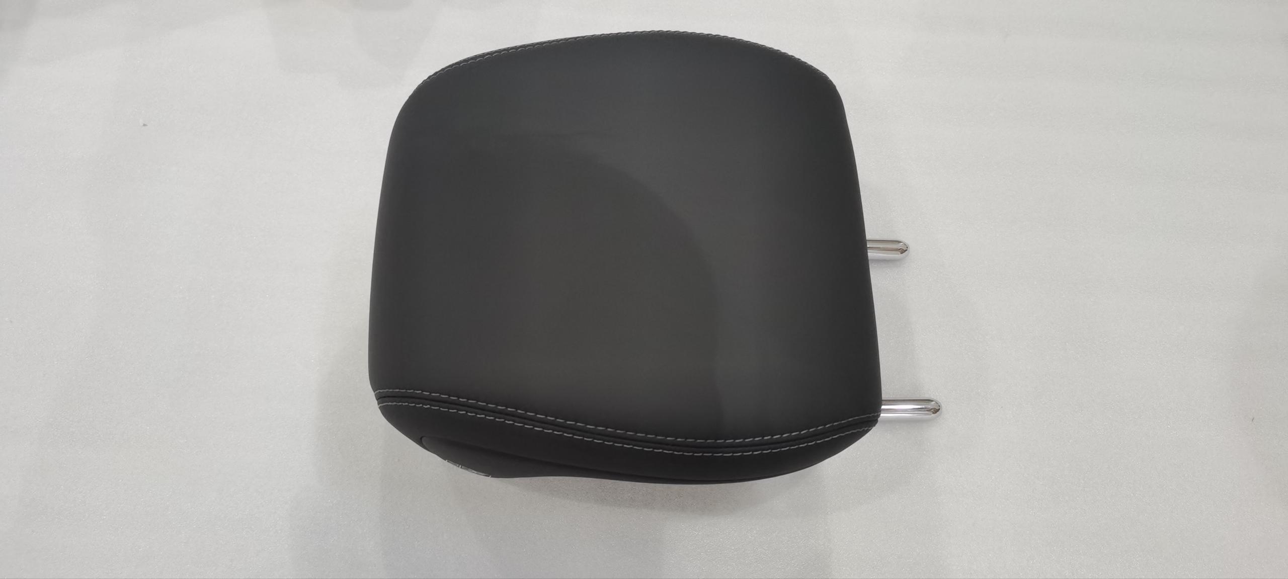 Rear Headrest Assembly - Deep Black 5
