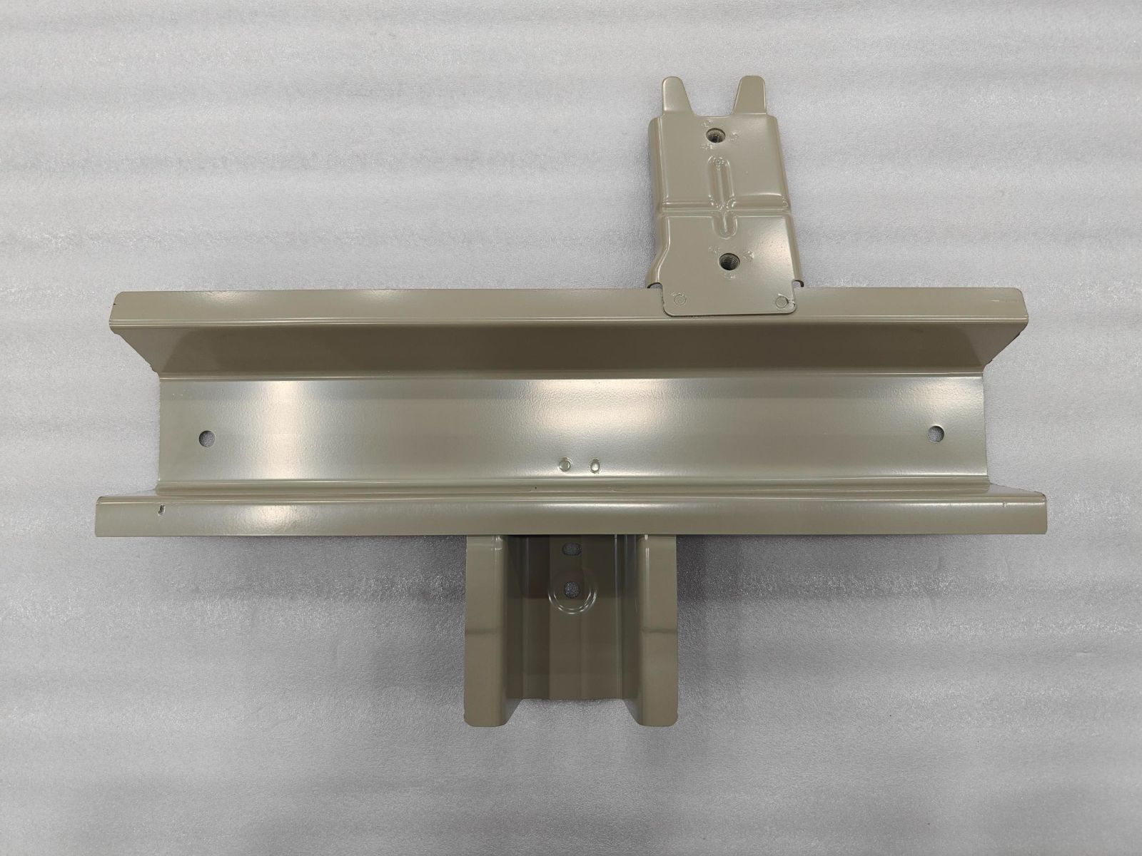 Rear Floor Crossmember Assembly
