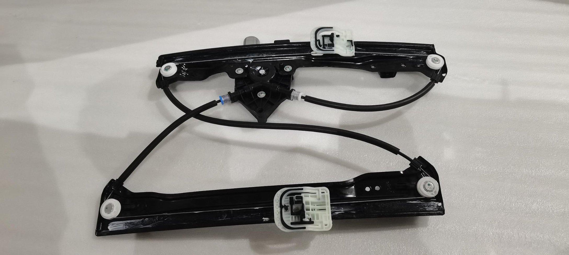 Right Front Door Window Regulator Assembly