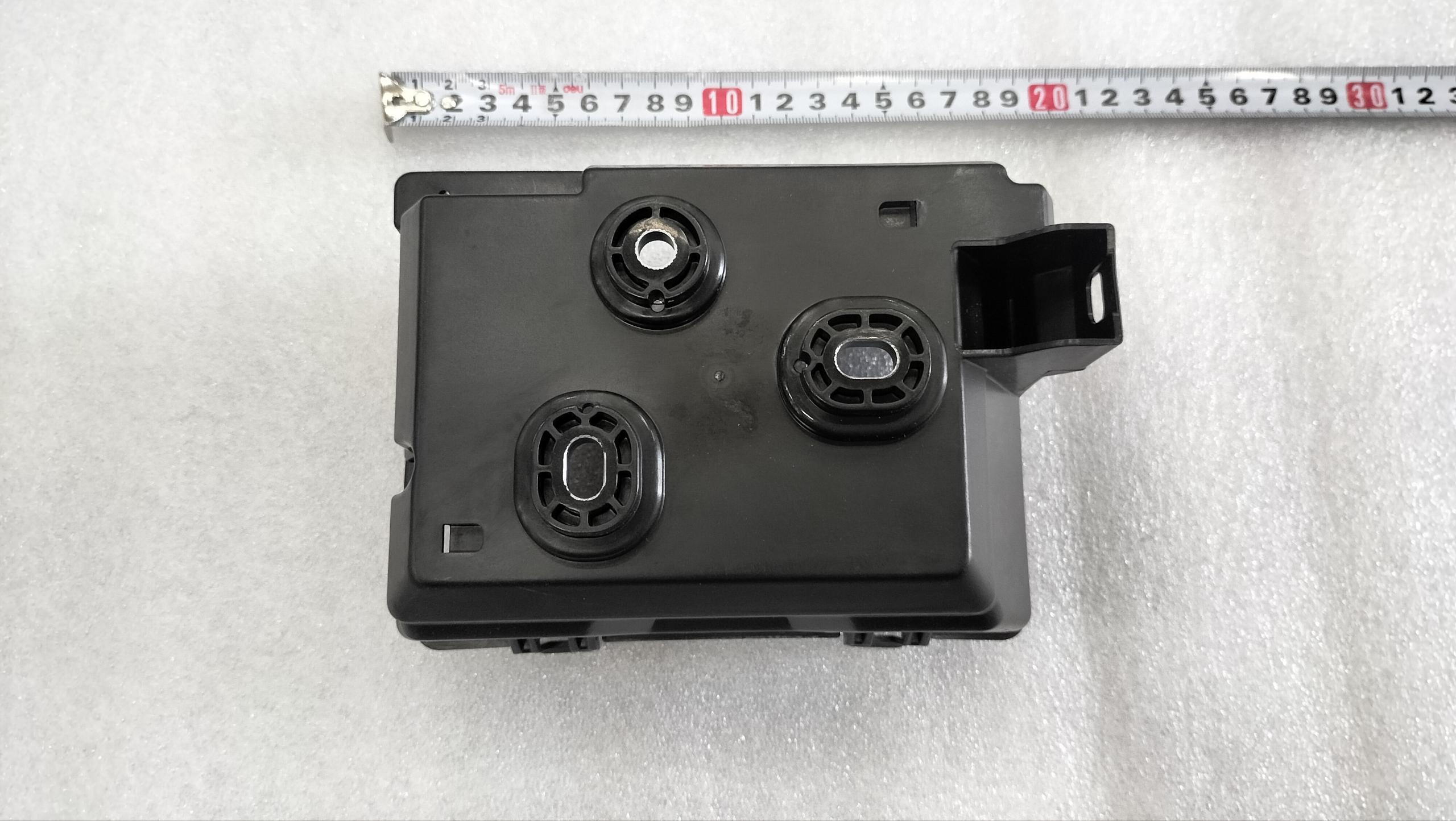 Front Junction Box Lower Bracket