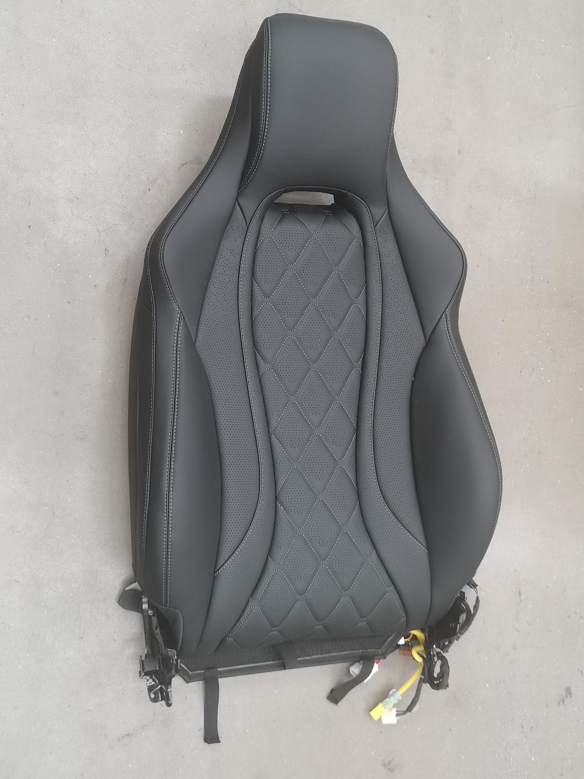 Passenger Seat Backrest - Deep Black 5