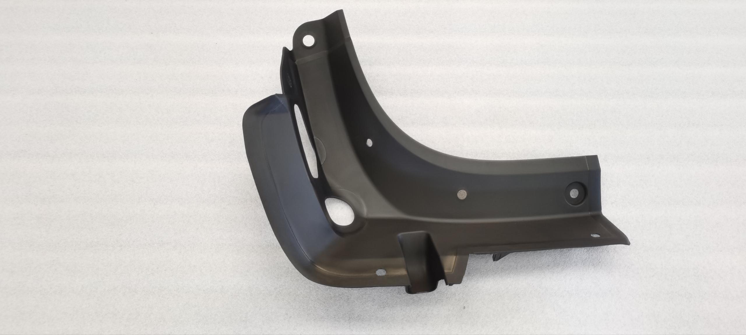 Right Rear Door Drip Rail Trim Assembly
