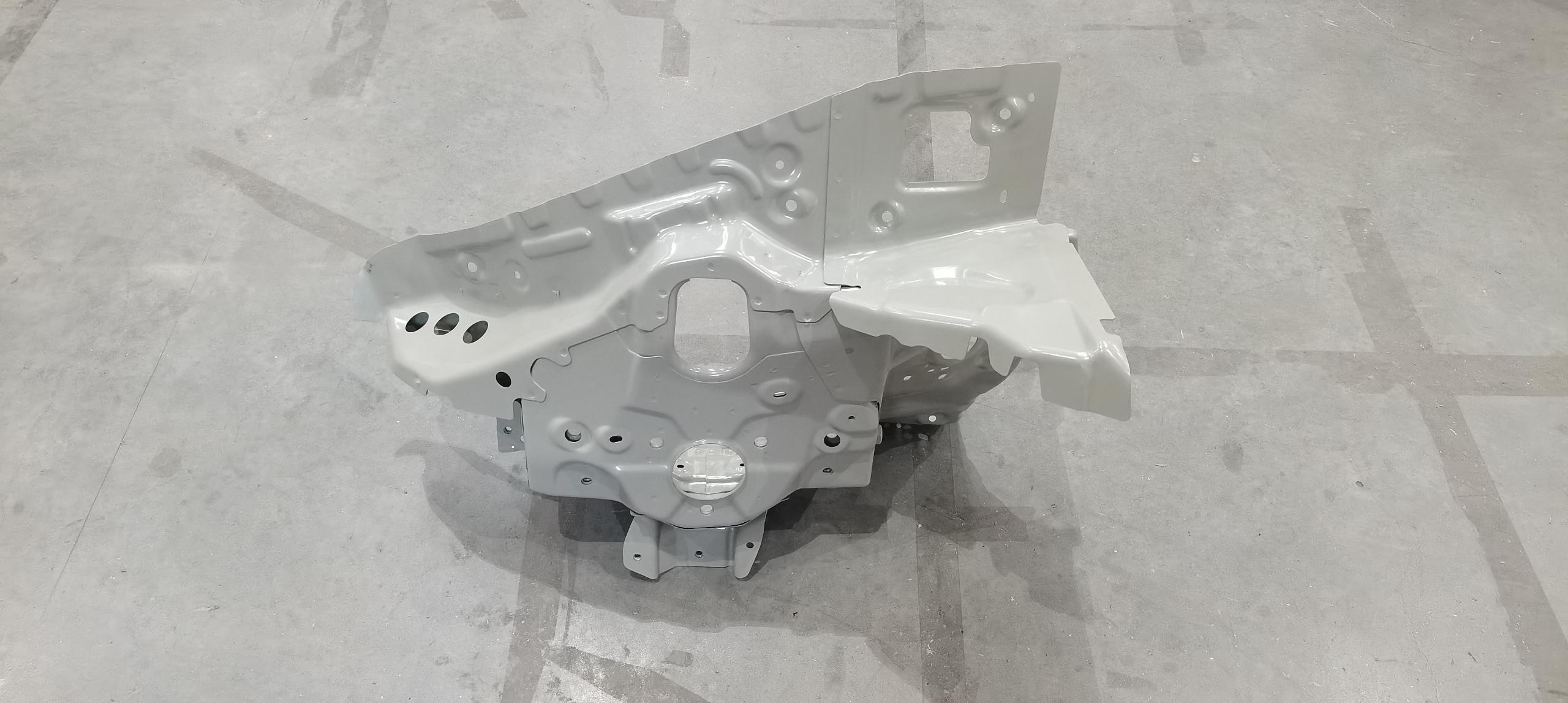 Right Front Wheelhouse Assembly