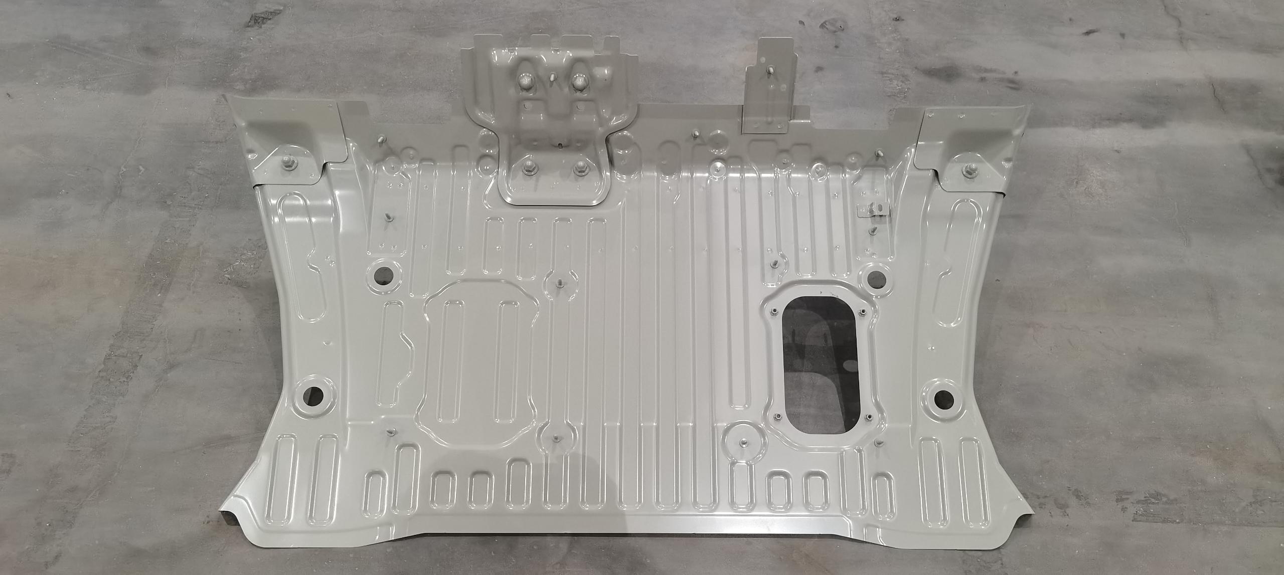 Center Floor Panel Assembly