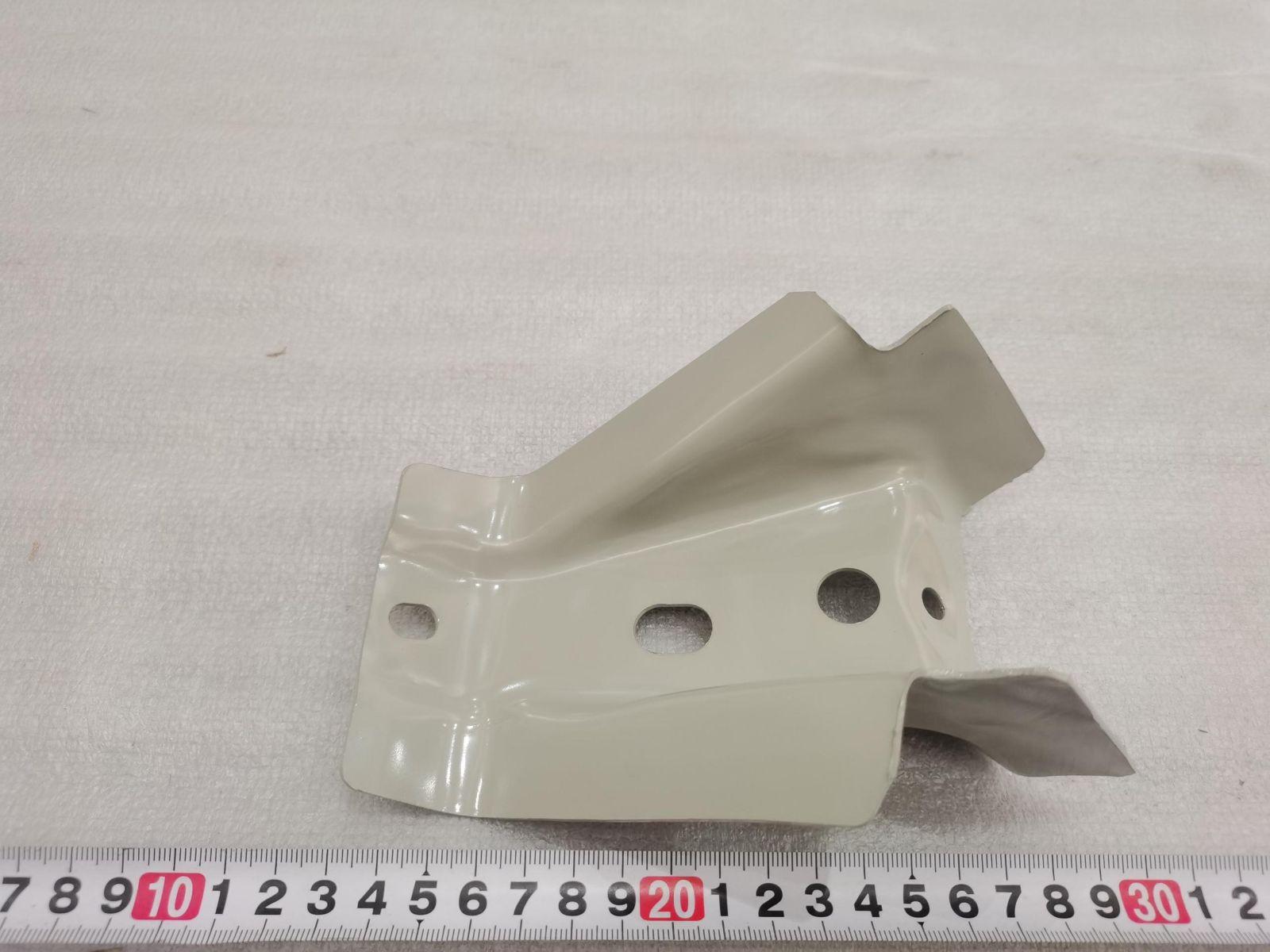 Left C-Pillar Trim Mounting Bracket III