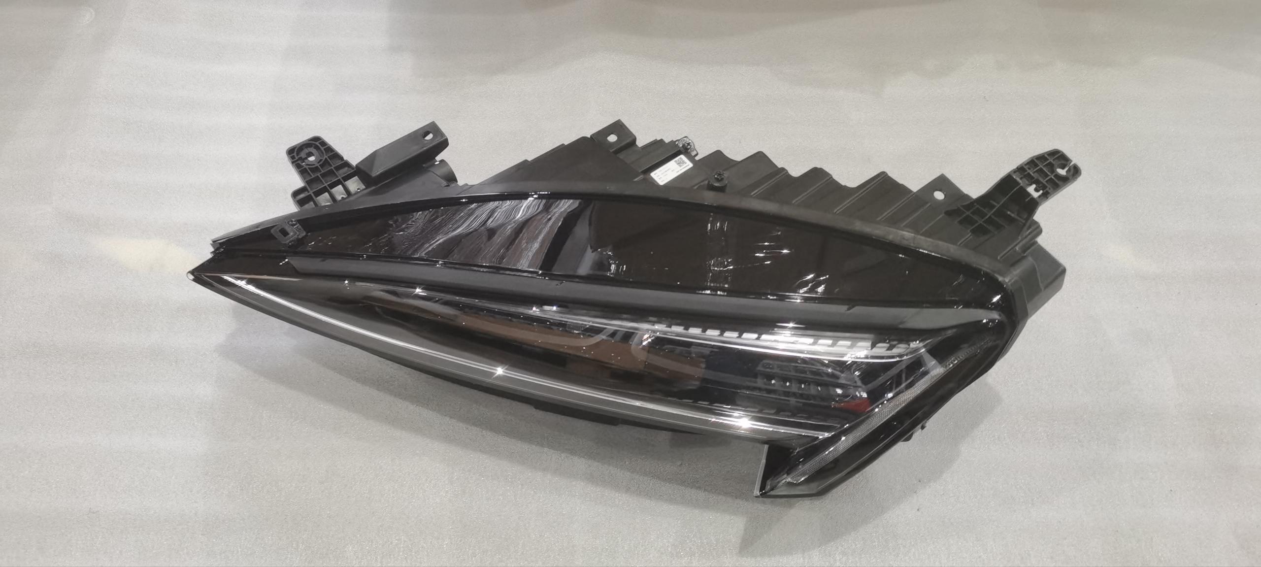 Left Combination Front Lamp Assembly