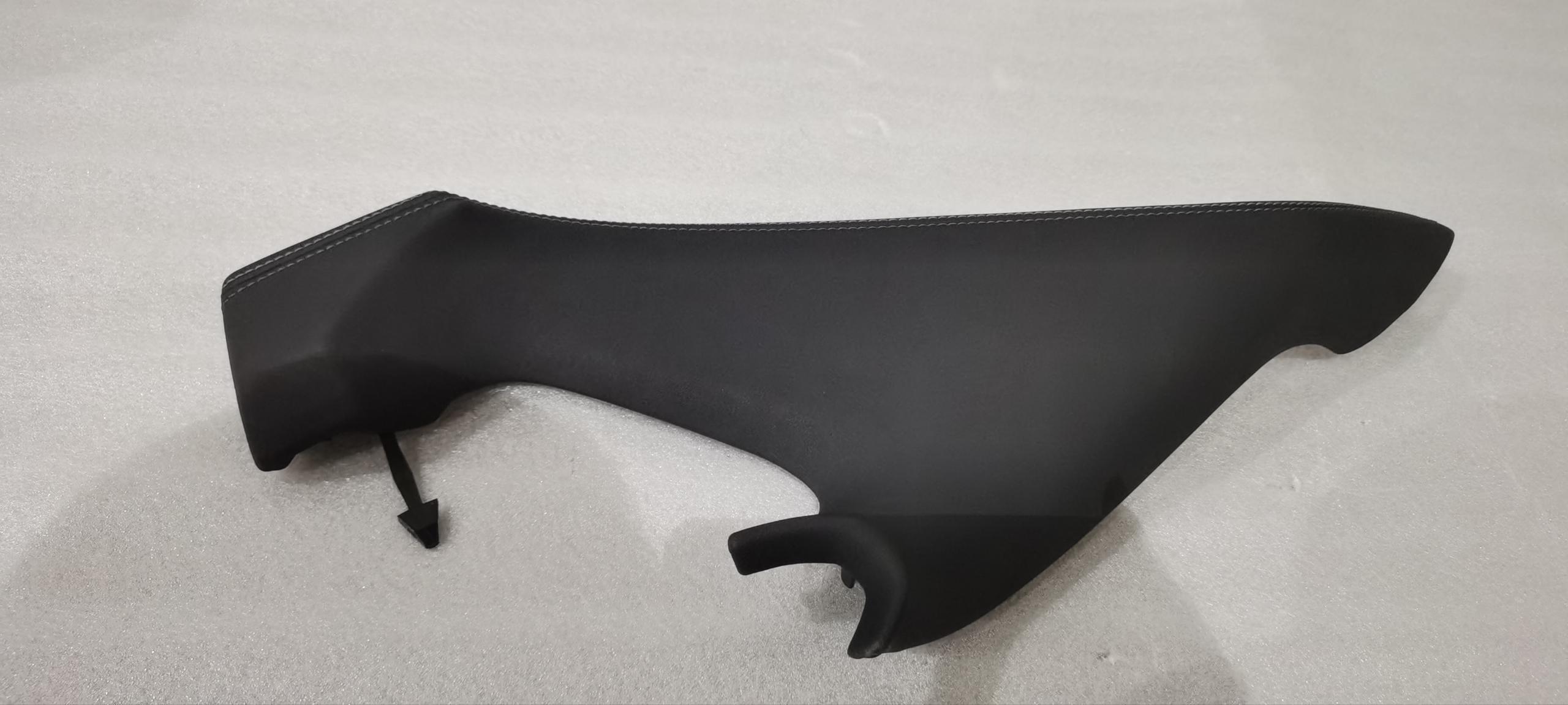 Right Front Door Pull Handle Cover Assembly - Deep Black 5