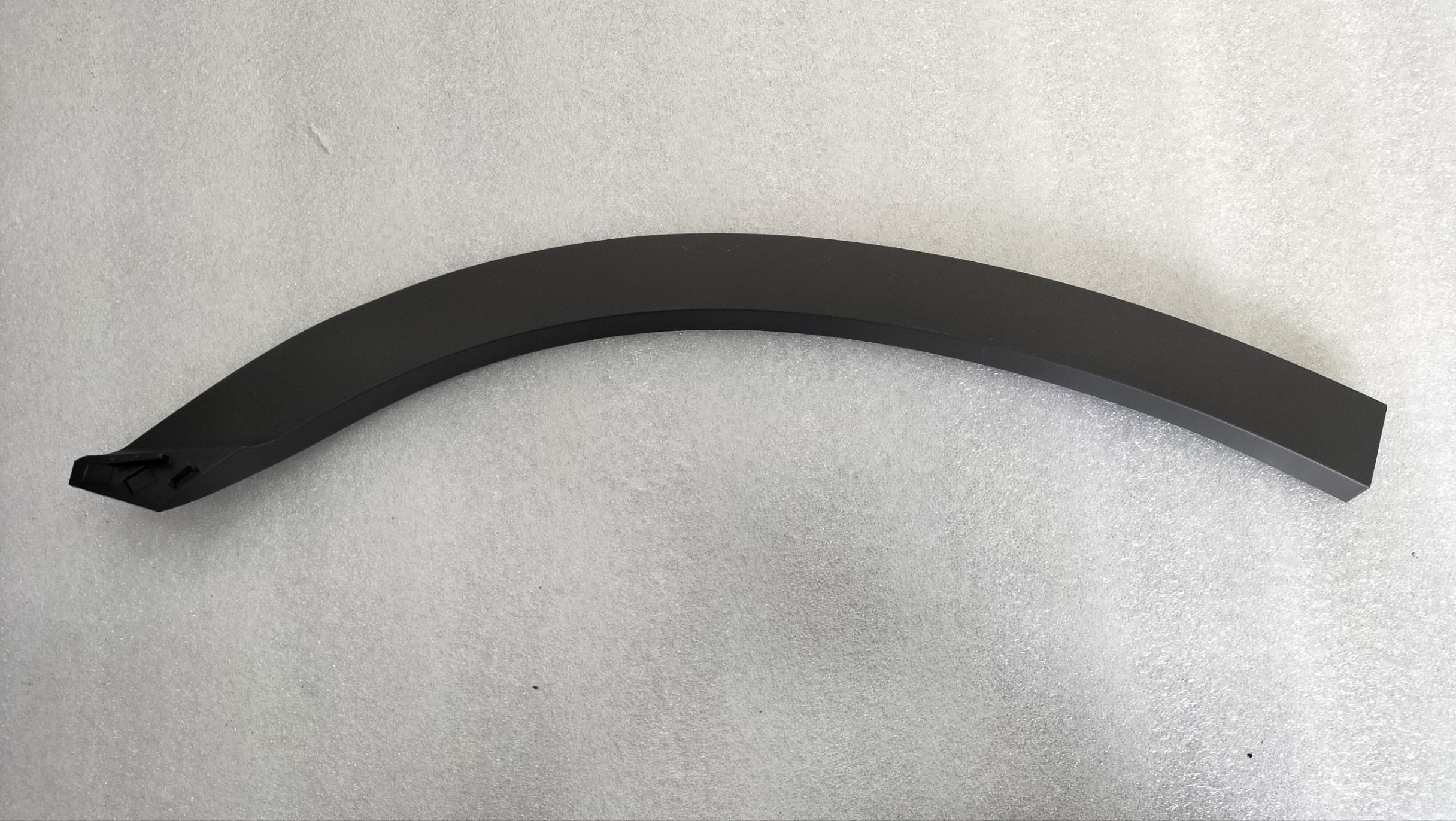 Right Side Wheel Arch Trim Assembly