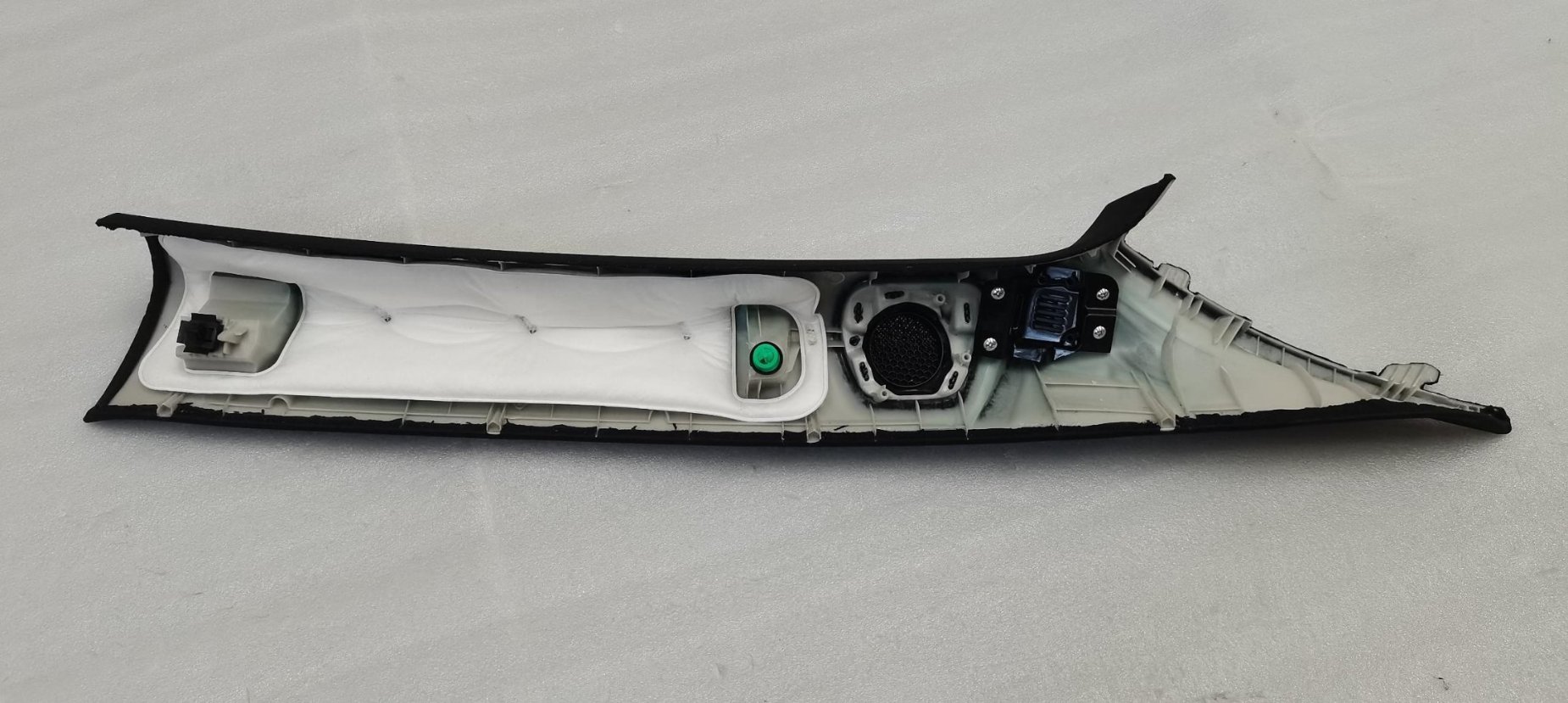 Right Instrument Panel Vent Panel Assembly