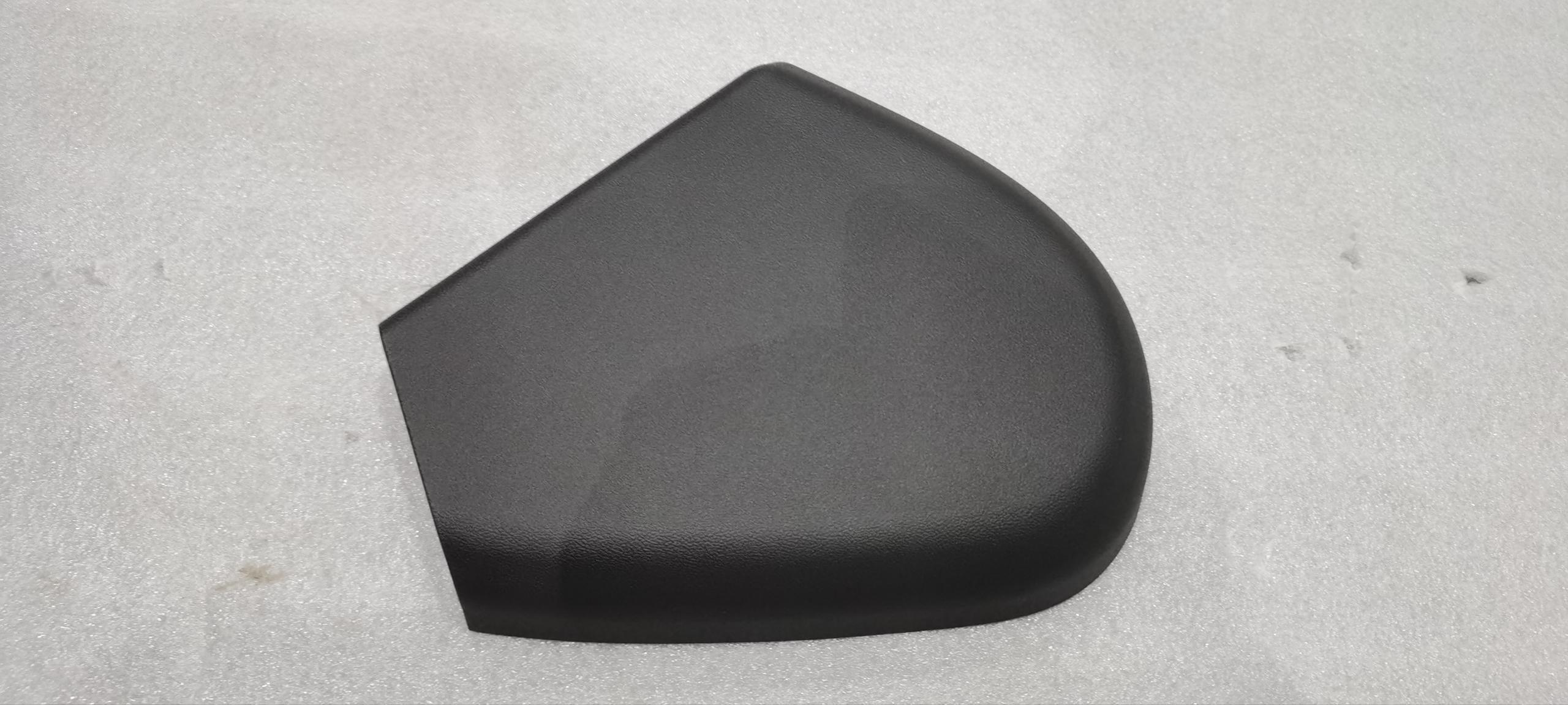 Passenger Left Side Trim Panel Assembly - Deep Black 5