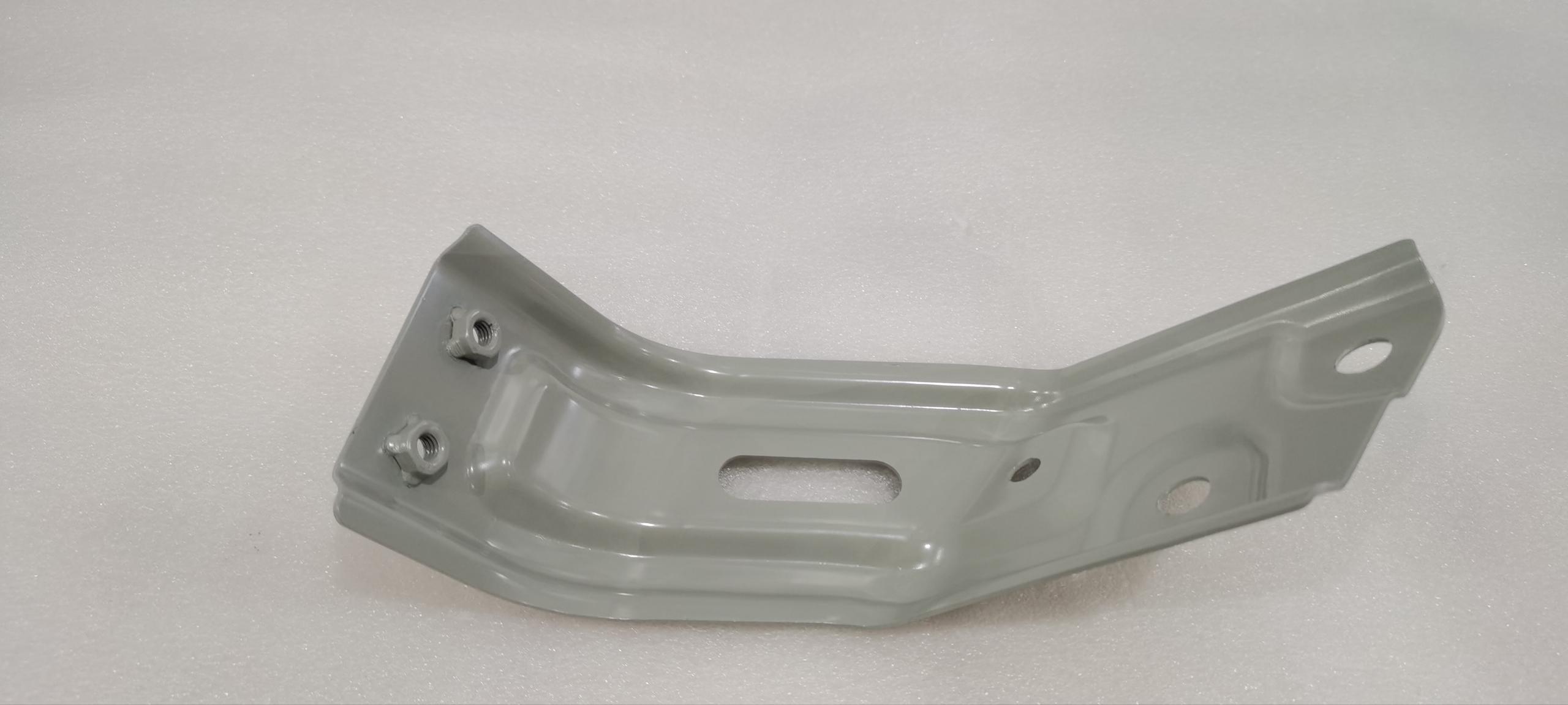 Right Fender Front Upper Mounting Bracket