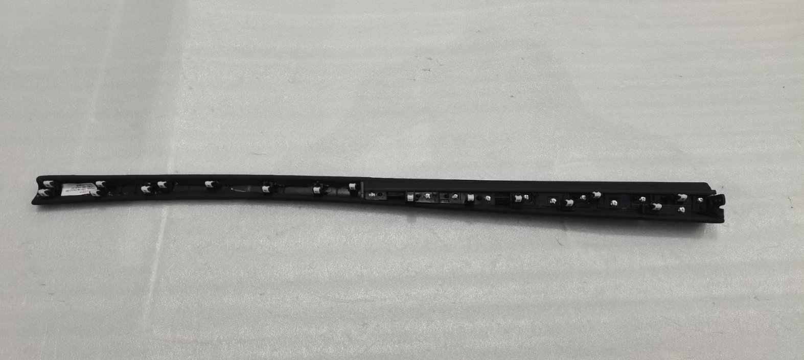Right Instrument Panel Skin Trim Assembly - Deep Black 5