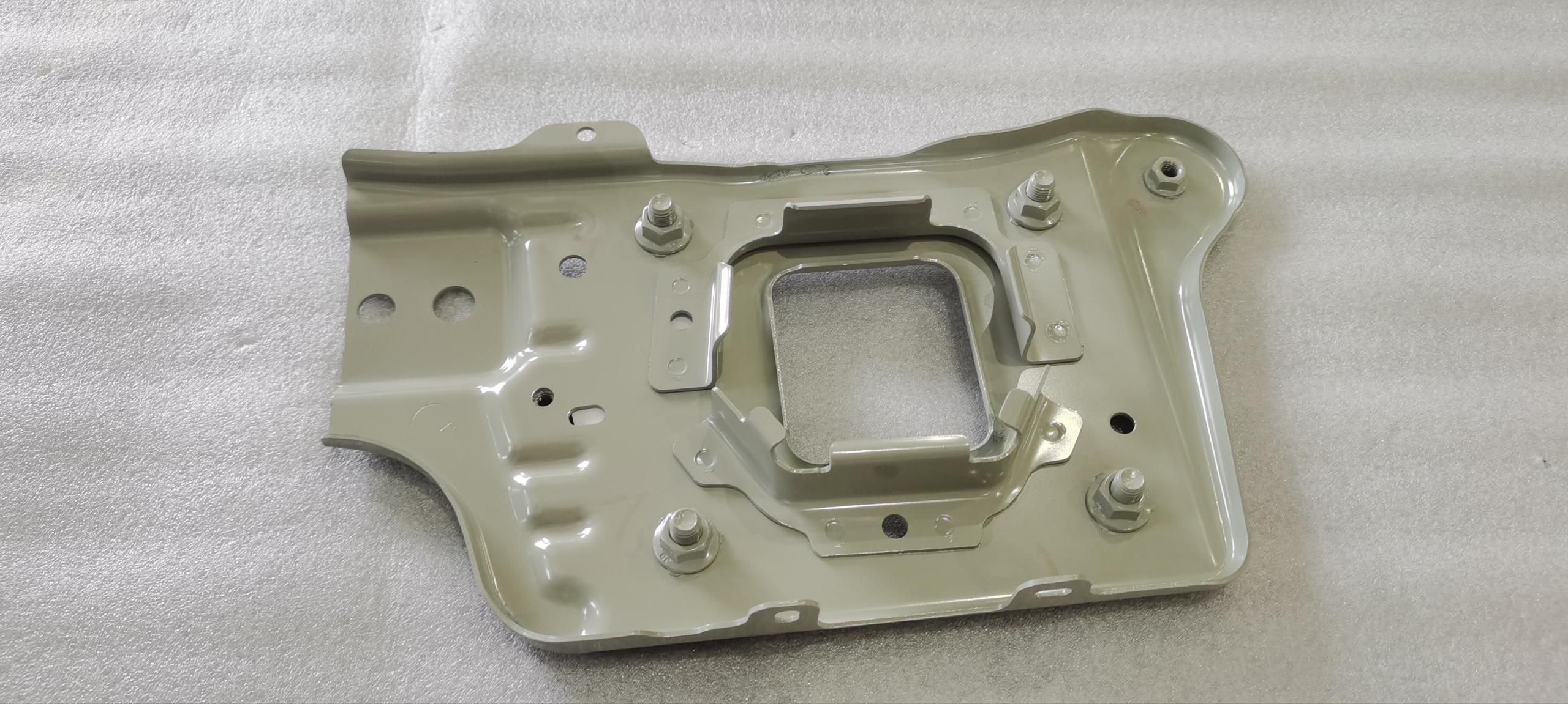Front Bumper Beam Left Mounting Plate Assembly