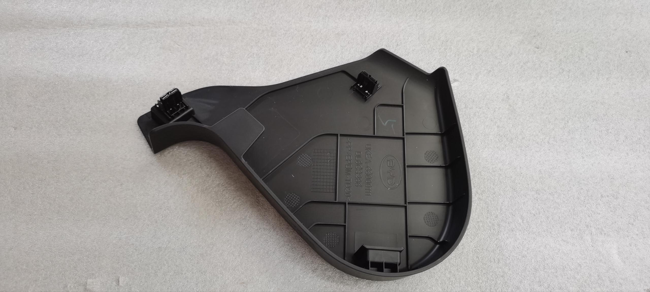 Left Rear Seat Left Trim Panel Assembly - Deep Black 5