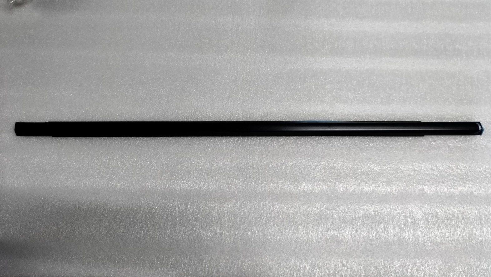 Right Front Door Outer Belt Molding Assembly