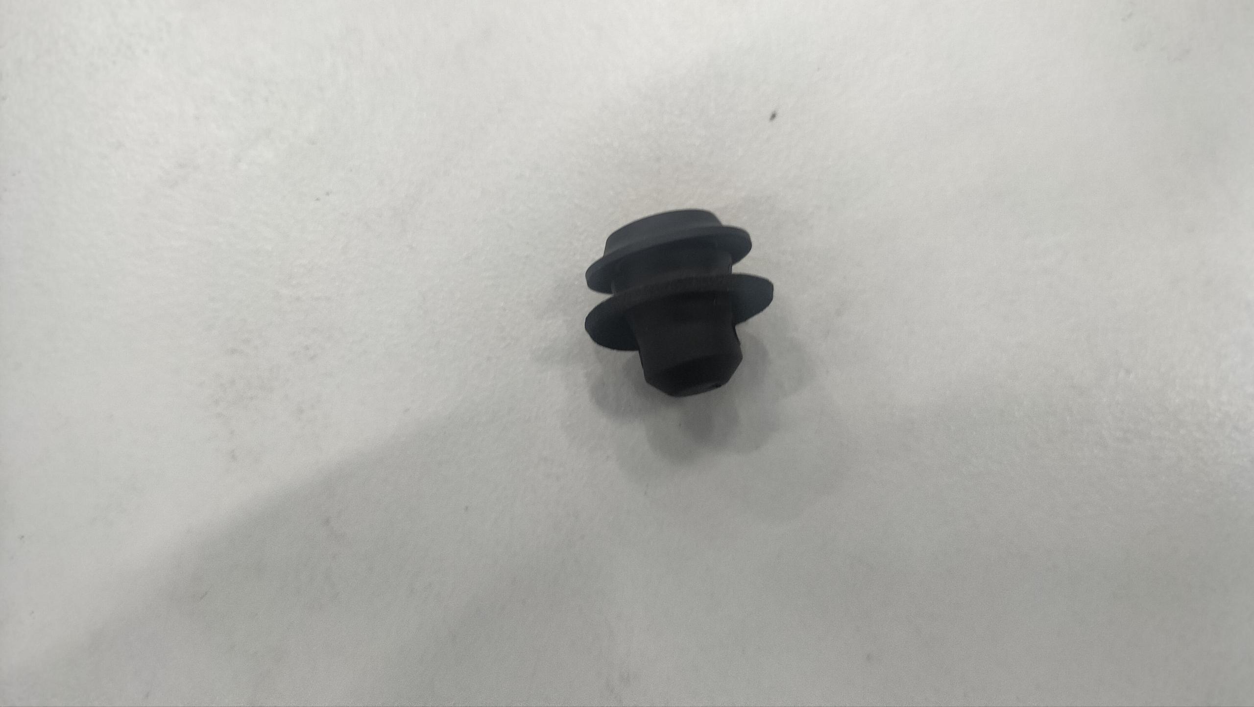Plastic Clip Socket