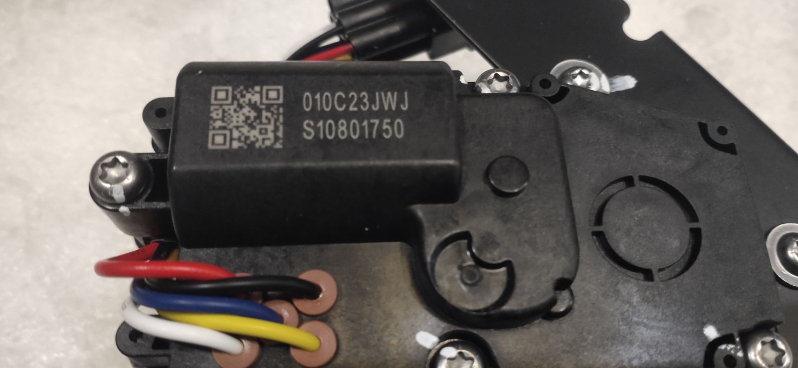 Electric Three-Way Water Valve Assembly