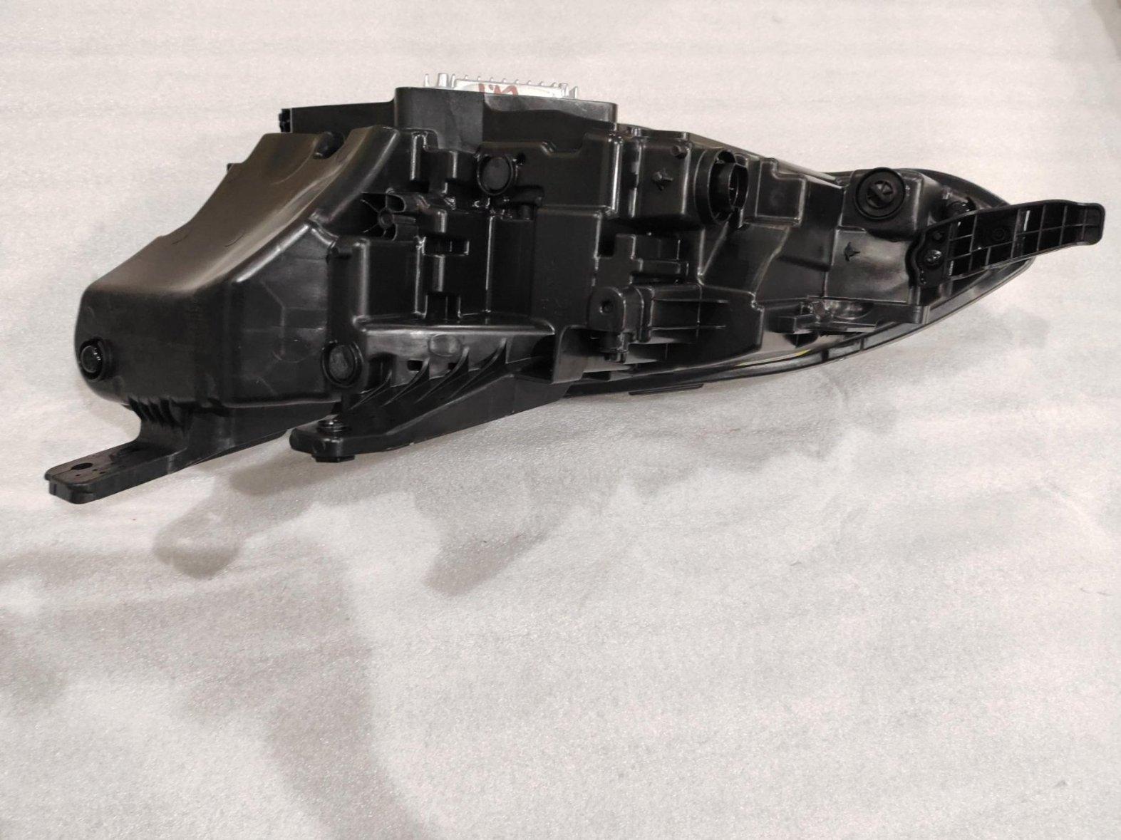 Right Combination Front Lamp Assembly